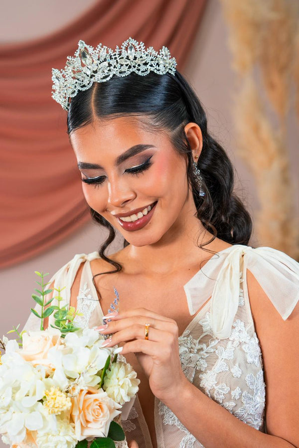 Clienta Moon Makeup Artist