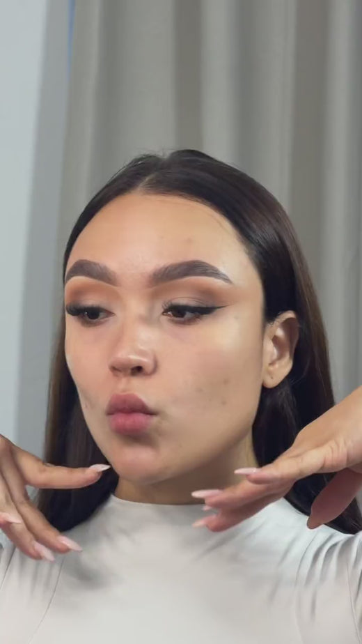 Luna, maquilladora profesional